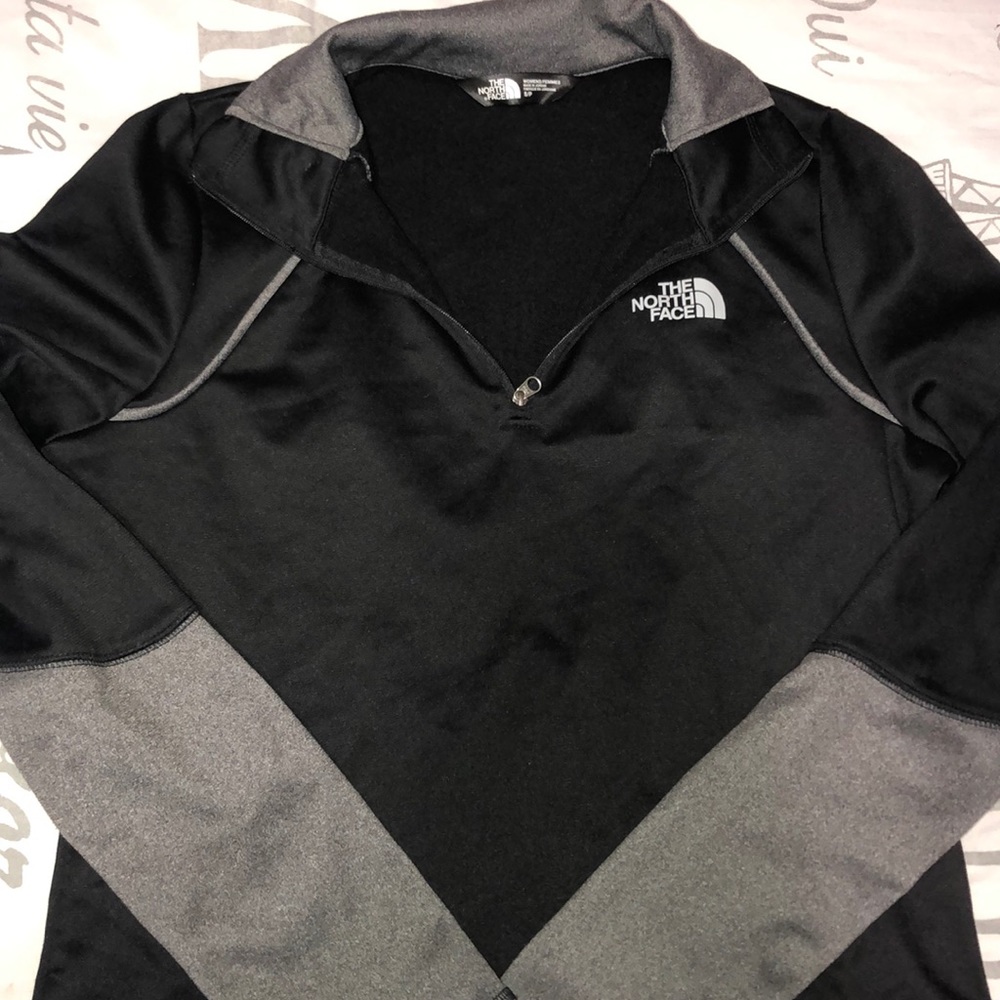 North face haft zip up